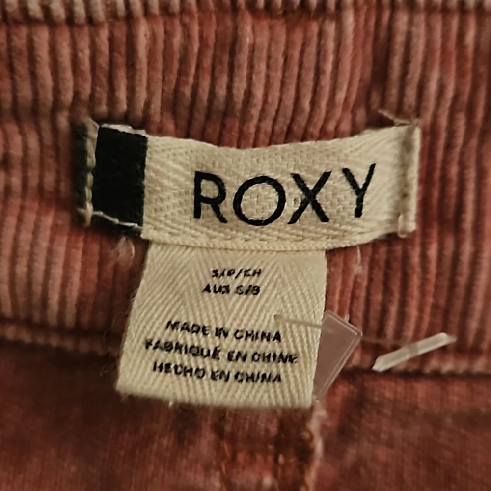 Roxy “Unforgettable Fall” Pink Corduroy Skirt – Size Small